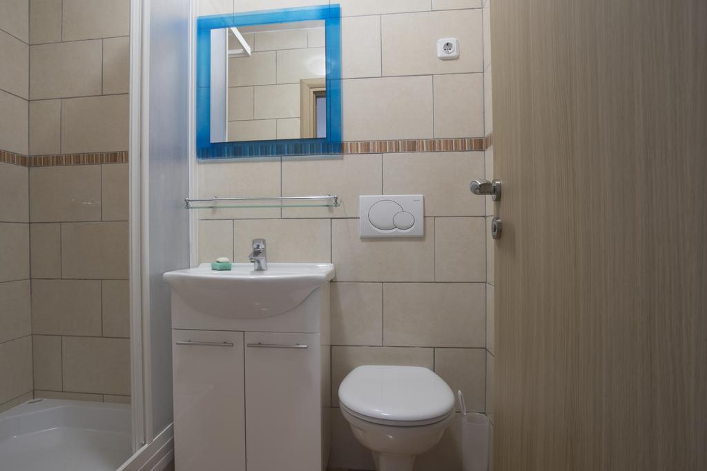 Jela Apartments Nin Exterior foto
